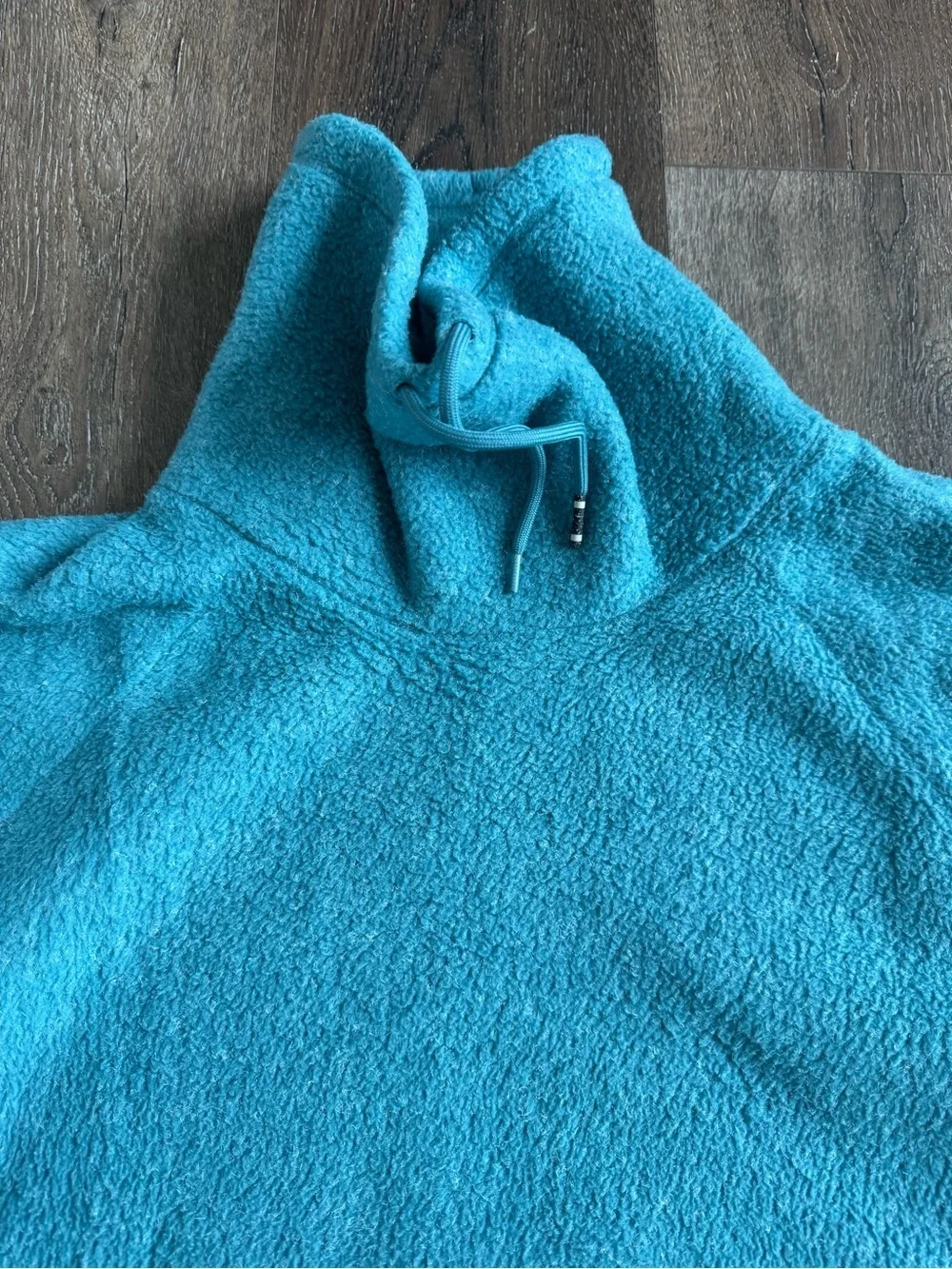 Nike Teal Plush Turtleneck Pullover Women’s Size Medium